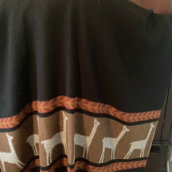 Soft Faux-Alpaca Acrylic Sweater Cape Poncho Wrap Brown/Black One Size- FRANCE - Picture 6 of 8